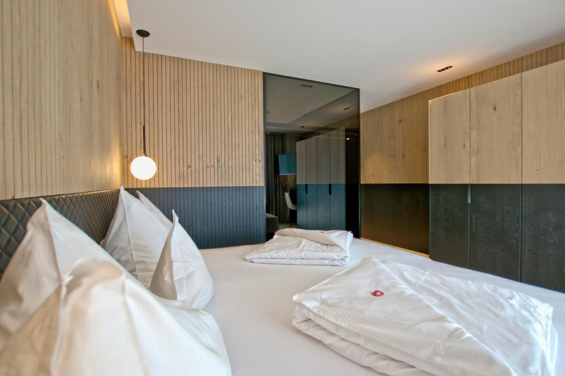 B&B Boutique Hotel Burgund 파르치네스 외부 사진
