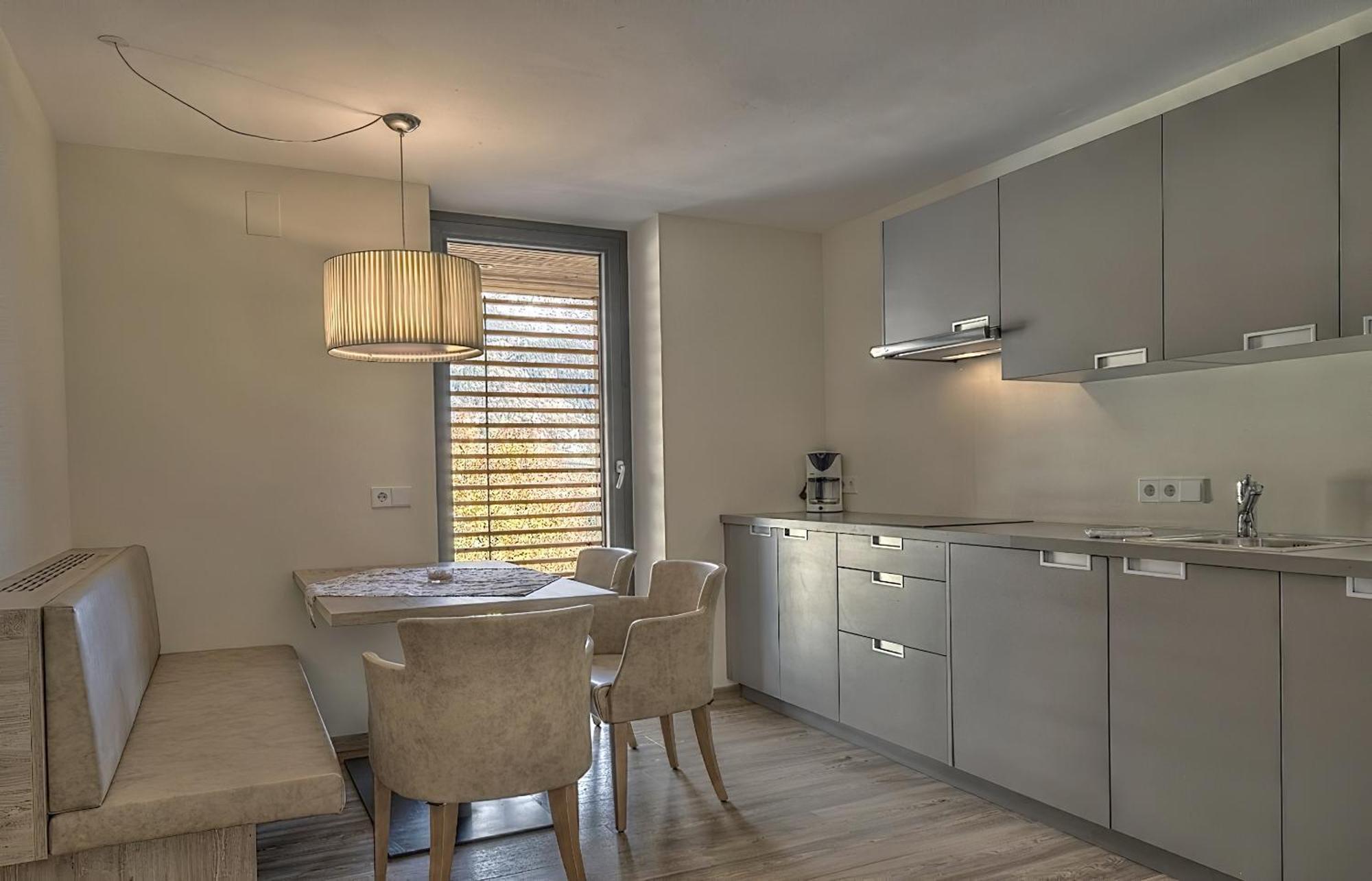B&B Boutique Hotel Burgund 파르치네스 외부 사진