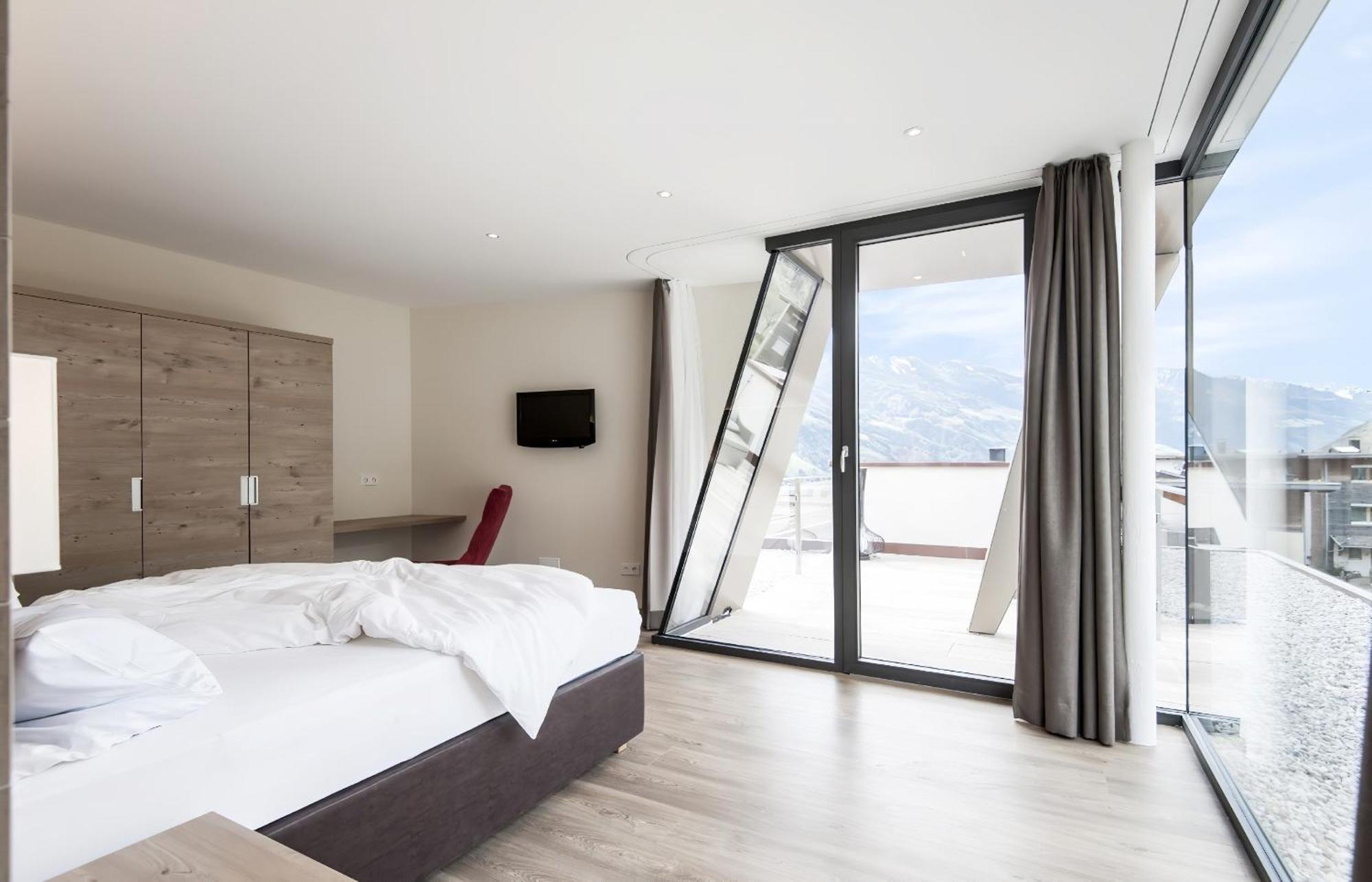 B&B Boutique Hotel Burgund 파르치네스 외부 사진