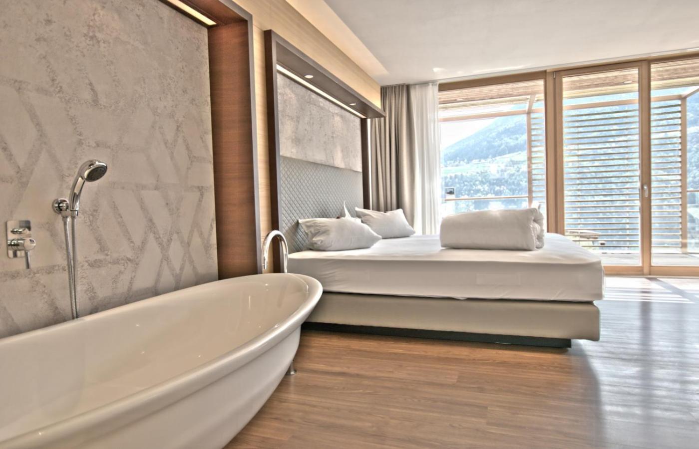 B&B Boutique Hotel Burgund 파르치네스 외부 사진