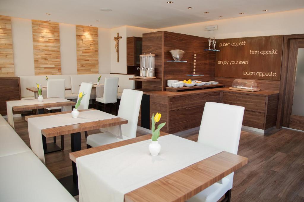 B&B Boutique Hotel Burgund 파르치네스 외부 사진